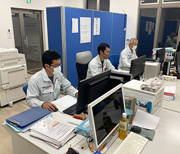 職場の様子